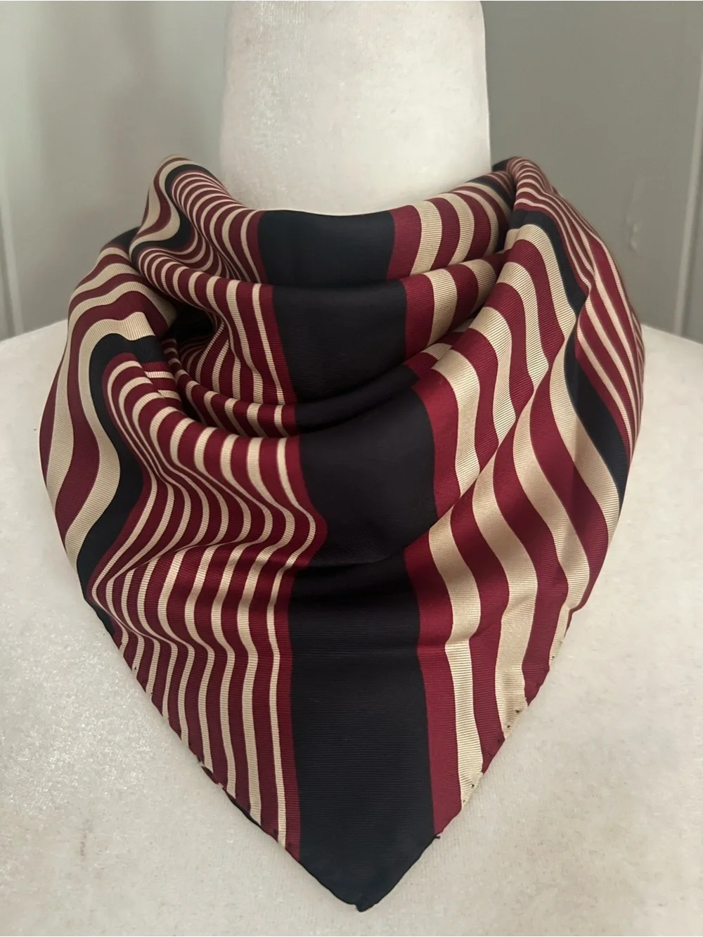 Talbots 100% Silk Navy Maroon Cream Classic Polished Quiet Luxury Neck Scarf